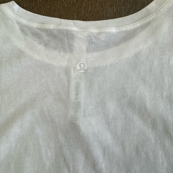 Lululemon NWT Brunswick Muscle Tank *Expression - Picture 5 of 8